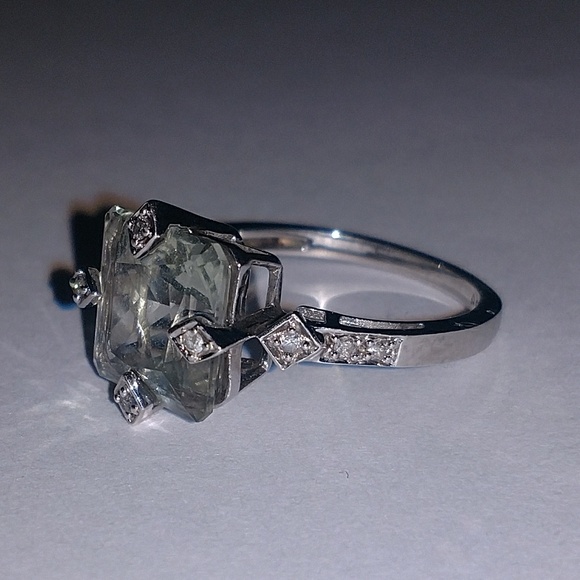 Jewelry - Sterling silver green amethyst and diamond ring